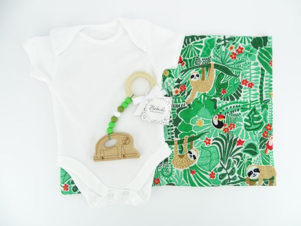 komplekt-za-bebe-momche-s-pelena-na-lenivets