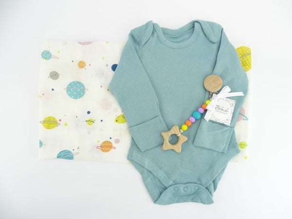podaruk-za-bebe-s-pelena-na-planeti-bodi-i-durvena-zvezdichka