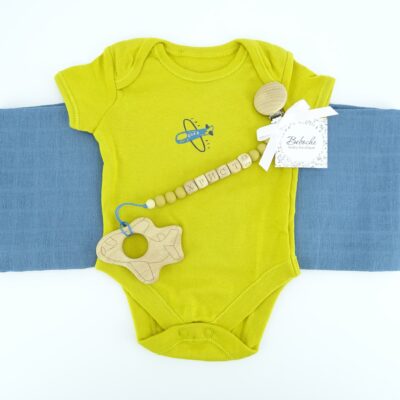 podaruk-za-bebe-s-bodi-na-samolet
