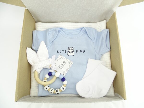 bebeshka-kutiq-s-personalizirana-igrachka