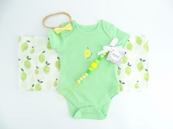 komplekt-za-bebe-momiche-s-limoni