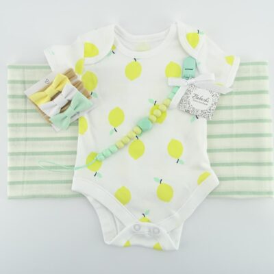 baby-giftbox-with-lemons